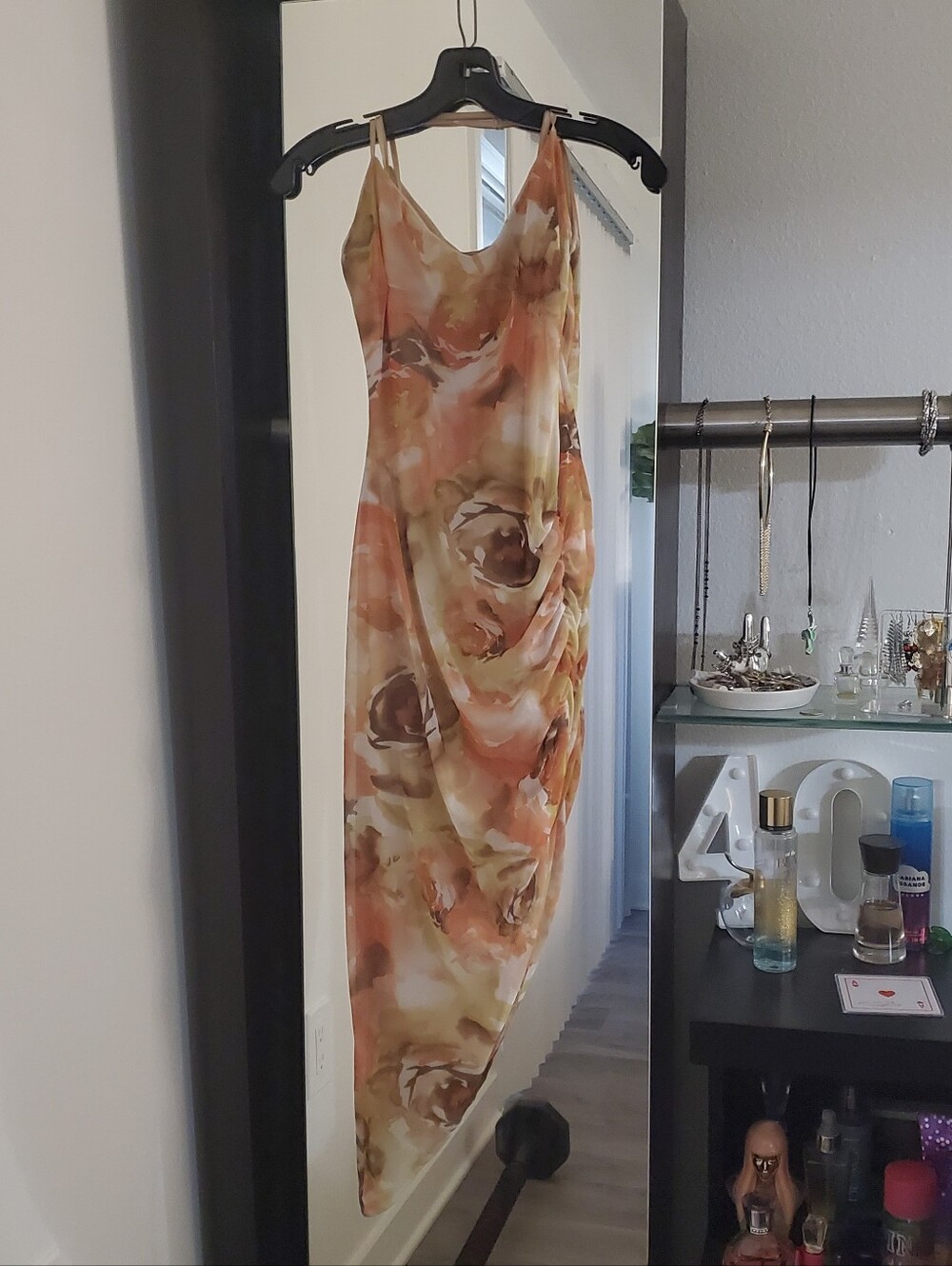 💕 Windsor 💕 Elegant Floral Print Dress in Orange and Brown Size S